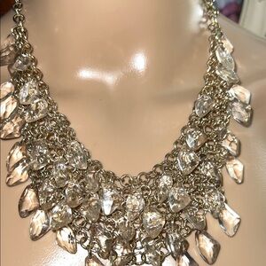 Elegant Gold and Crystal Necklace